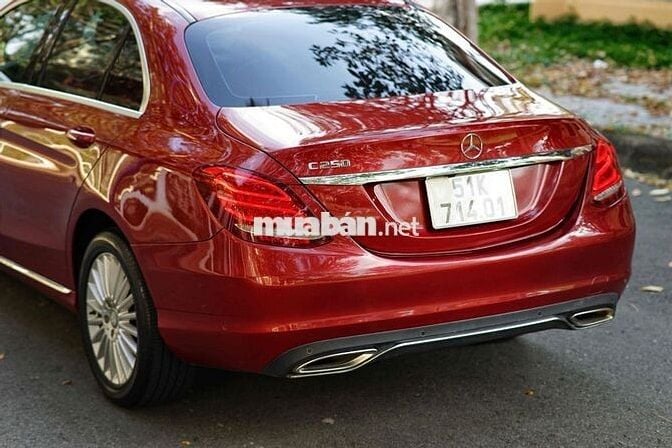 Mercedes C250 Exclusive model 2017 đi ít rất đẹp