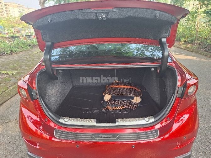 Gia đình cần bán xe mazda3- 2019. 1.5premium