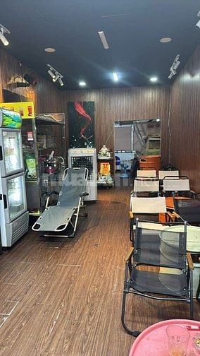 Sang tiệm trà trái cây tươi thương hiệu ' tử tế '