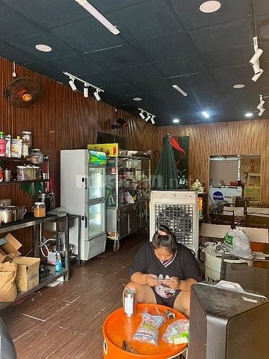Sang tiệm trà trái cây tươi thương hiệu ' tử tế '