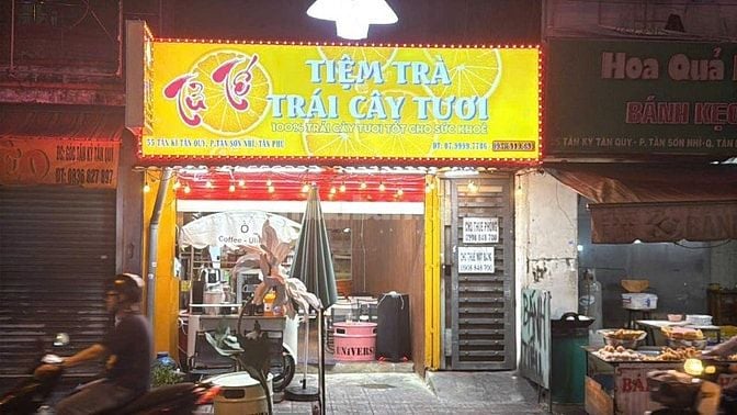 Sang tiệm trà trái cây tươi thương hiệu ' tử tế '