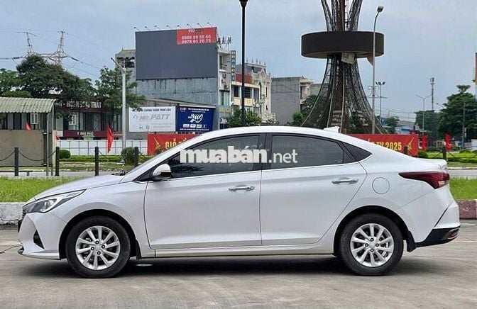 Hyundai Accent 2023 1.4 AT - 43000 km