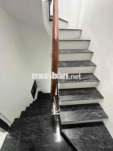 Hoàng Văn Thái Thanh Xuân 33m x 4 tầng Ngõ rộng 3m cách 15m ra oto