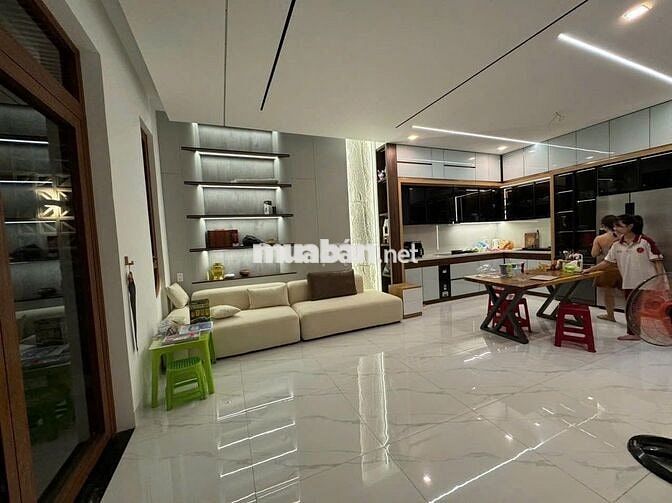 🏡 BÁN NHÀ MẶT TIỀN Y MOAN – THIẾT KẾ MỚI, ĐẸP – GIÁ TỐT