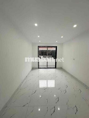 Hoàng Văn Thái Thanh Xuân 33m x 4 tầng Ngõ rộng 3m cách 15m ra oto