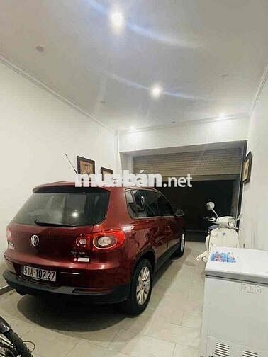 Volkswagen tiguan Premium - 83000 km