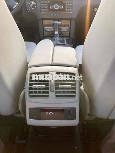 Mercedes Benz E Class 2010 E250 - 150000 km