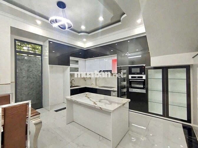 CHO THUÊ NHÀ:
TRỆT 2 LẦU VÀ SÂN THƯỢNG TUYỆT ĐẸP
 KDC NAM LONG