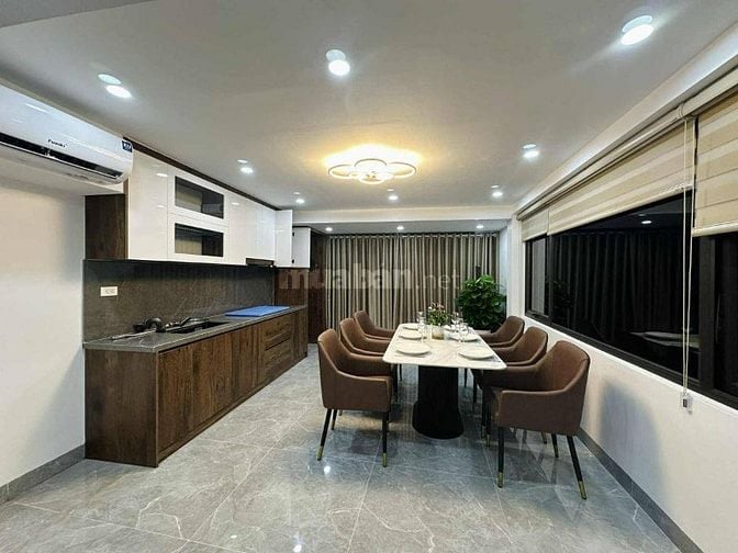 Nhà Đẹp Lô Góc, Thang Máy Minh Khai 30m, 7 tầng, mt 4m, giá 9.8 tỷ.