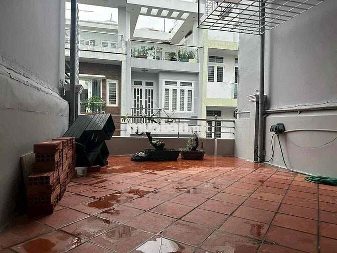 Cần cho thuê nhà nguyên căn hẽm xe hơi 354/96 phan văn trị phường 11 q