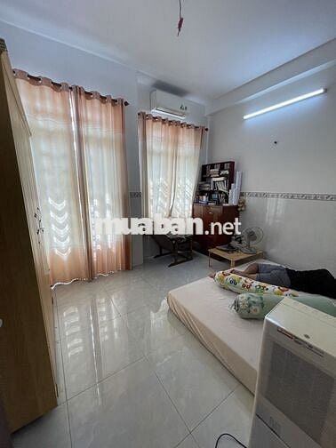 Bán nhà cạnh chung cư Celadon Tân Phú, 3 tầng, 47 m2, giá nhỉnh 4 tỷ
