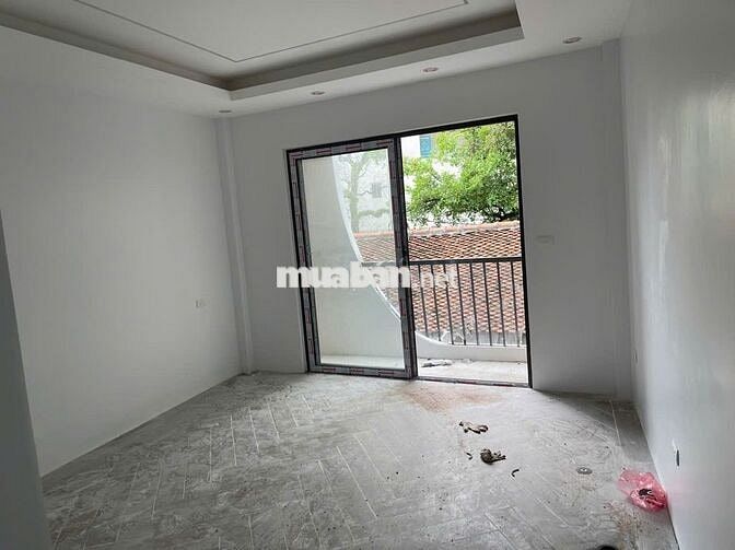 NHÀ ĐẸP XÂY MỚI 5 TẦNG DT 36M  , 10M RA MẶT PHỐ ĐẠI MỖ GIÁ CHỈ CÓ 8 TỈ