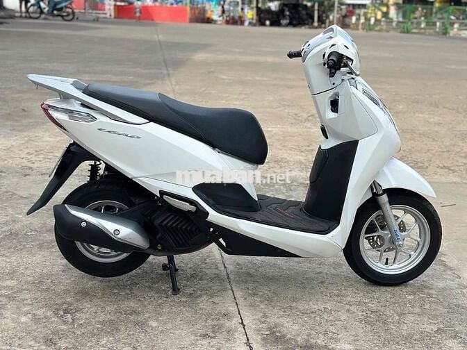 Lead 4val đk 2024 , BSTP 9C , odo 9000km.