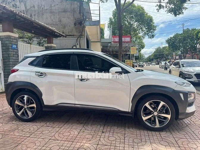 HUYNDAI KONA MÁY 1.6 TURBO SX 2018