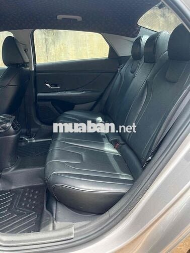 Hyundai Elantra 2022 Elantra 1.6 AT