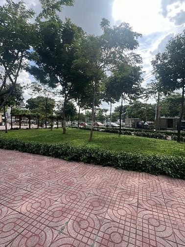 Nhà Mặt Tiền Công Viên Phạm Huy Thông P7 ( 5 x 18m  4 lầu )