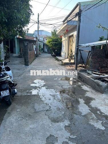 Bán Đất hẻm, gần chợ, gần trường học, gần biển Nguyễn Tất Thành