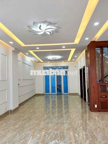 CHO THUÊ NHÀ 7X18( TRỆT+1LẦU+ SÂN THƯỢNG) XE HƠI ĐẬU TRONG NHÀ