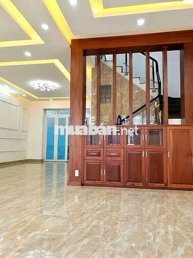 CHO THUÊ NHÀ 7X18( TRỆT+1LẦU+ SÂN THƯỢNG) XE HƠI ĐẬU TRONG NHÀ