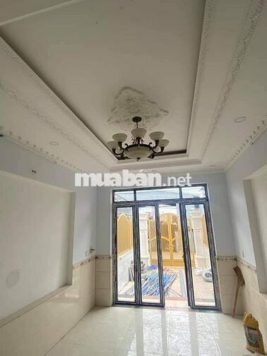 Bán gấp nhà 3 lầu mặt tiền đường giáp làng đại học Quốc Gia TPHCM