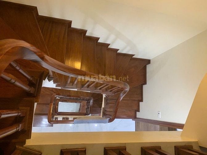 Bán nhà Nguyễn Đình Thi, 70m2, 4 tầng, ngõ thoáng, gần hồ, ở luôn