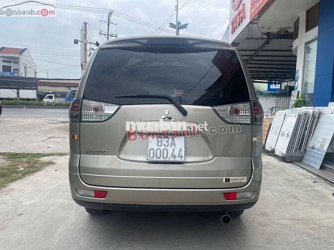 Mitsubishi Zinger GLS 2.4 MT 2011