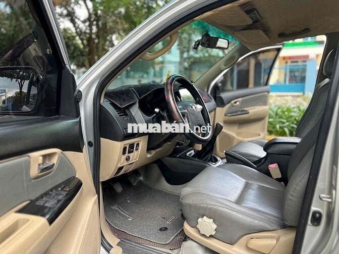 Toyota Fortuner 2016 2.4G 4x2 MT - 120000 km