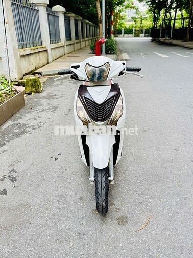 Honda Vision 2017 trắng chính chủ