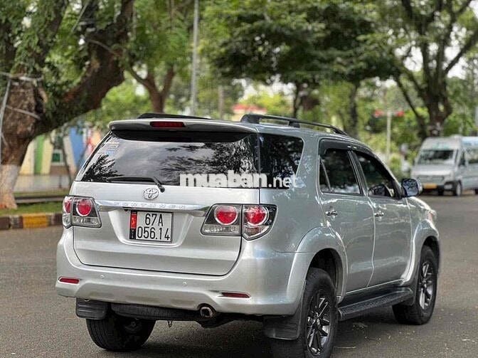 Toyota Fortuner 2016 2.4G 4x2 MT - 120000 km