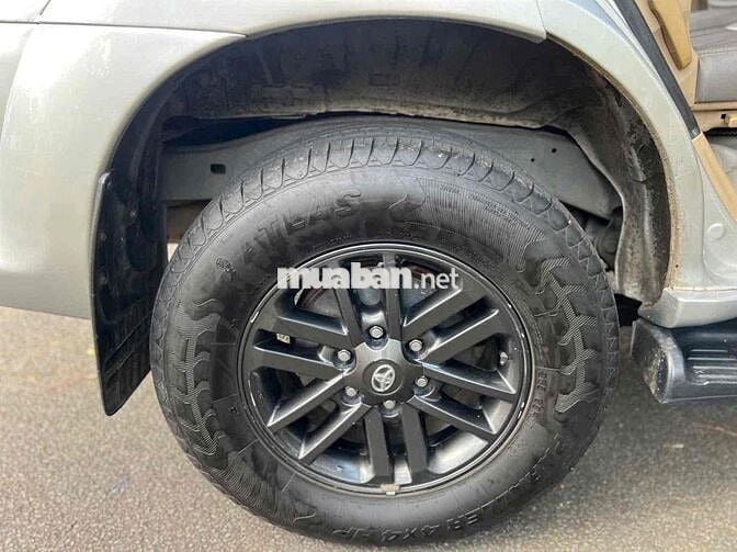 Toyota Fortuner 2016 2.4G 4x2 MT - 120000 km