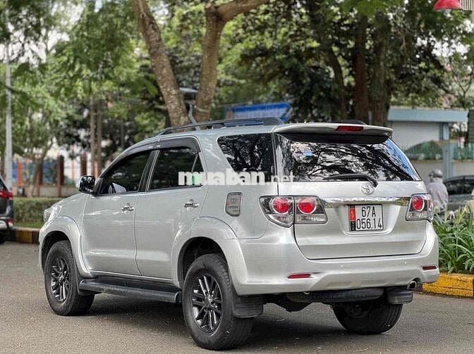Toyota Fortuner 2016 2.4G 4x2 MT - 120000 km