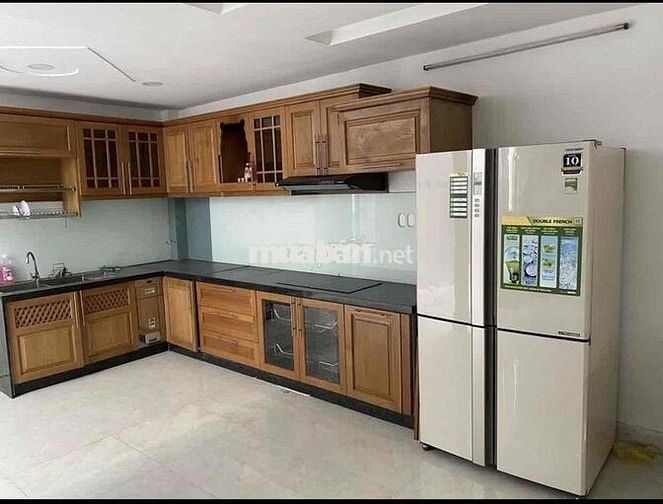 Nhà Căn Đôi Mới Đẹp Đường Lạc Long Quân, DT: 7x18m, 3lầu
