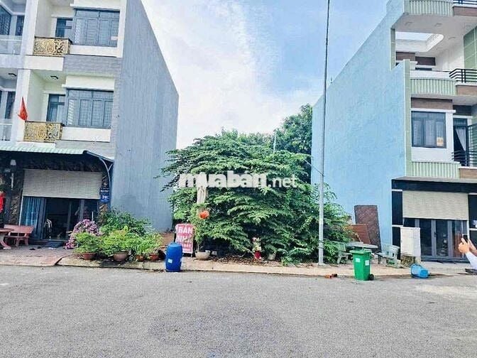 Đất mặt tiền KDC phú hồng Thịnh 9, p Bình An, TP Dĩ An