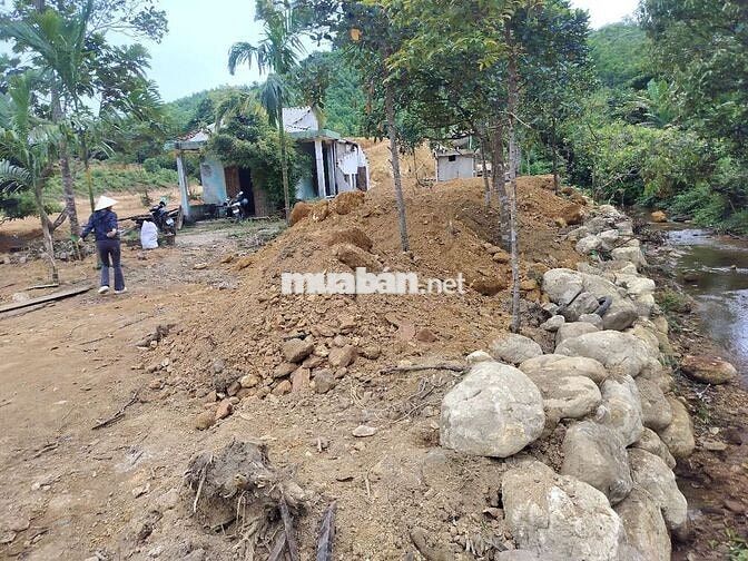 bán nhà vườn khủng  bám suối 16.000m cób400m đất ở phù hợp nghĩ dưỡng