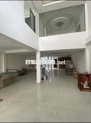 Nhà Căn Đôi Mới Đẹp Đường Lạc Long Quân, DT: 7x18m, 3lầu