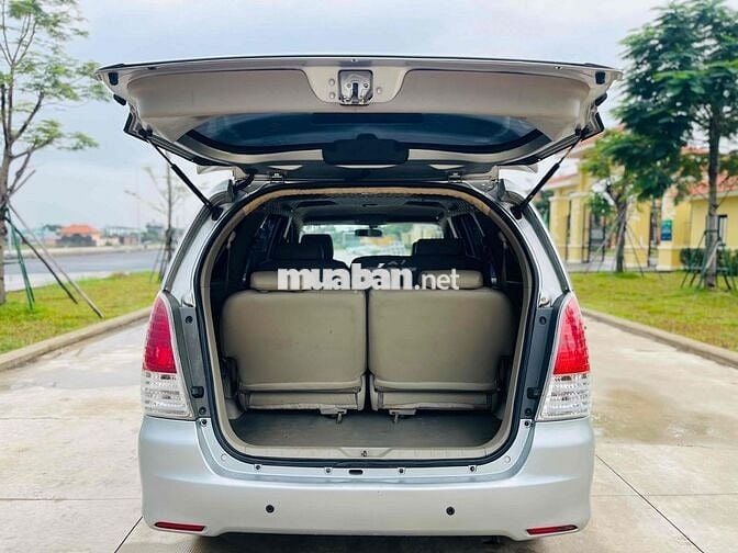 Toyota Innova 2009 G - 240747 km