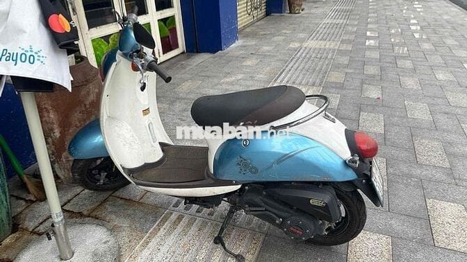 Honda Scoopy i trắng xanh, ga