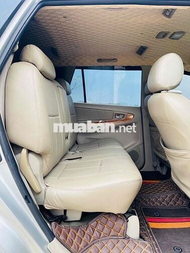 Toyota Innova 2009 G - 240747 km