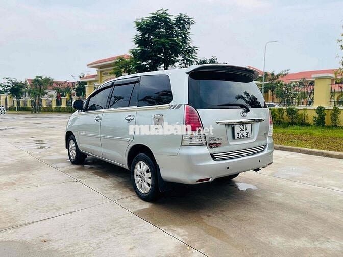 Toyota Innova 2009 G - 240747 km