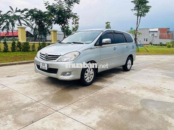 Toyota Innova 2009 G - 240747 km