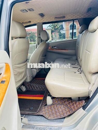 Toyota Innova 2009 G - 240747 km
