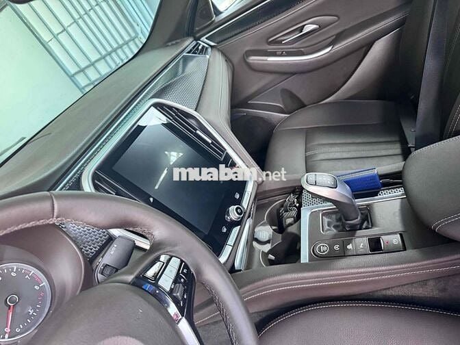 VinFast Lux A2.0 2019 Plus 2.0 AT - 60000 km