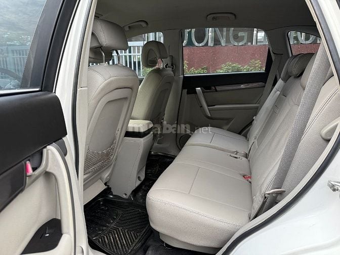 Cần bán CHEVROLET - CAPTIVA - LTZ đời 2013 số tự động ,màu trắng