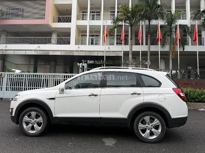 Cần bán CHEVROLET - CAPTIVA - LTZ đời 2013 số tự động ,màu trắng