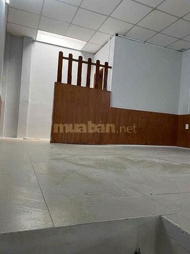 Cho thuê nhà mặt tiền Lạc Long Quân, P.9, Q.Tân Bình giá 18tr