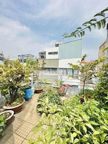 Bán nhà hẻm 5m sát Nguyễn Thị Nhỏ, Tân Bình, 79m2, 4 tầng 10PN, chỉ 9 