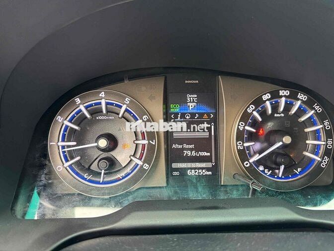 Toyota Innova 2021 G 2.0 AT - 68000 km