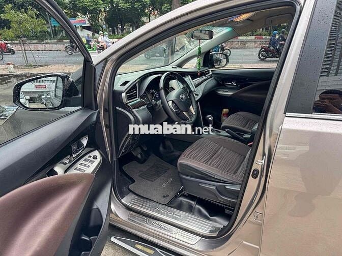 Toyota Innova 2021 G 2.0 AT - 68000 km