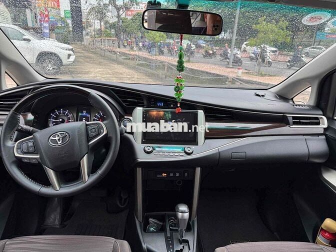 Toyota Innova 2021 G 2.0 AT - 68000 km