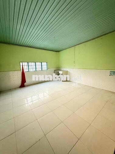 Nhà Mặt Phố QL13 288m2, 5 phòng ngủ, rộng rãi, gần Chợ, KCN,Tr Học